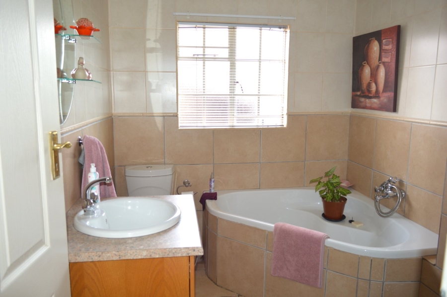 3 Bedroom Property for Sale in Doringkruin North West